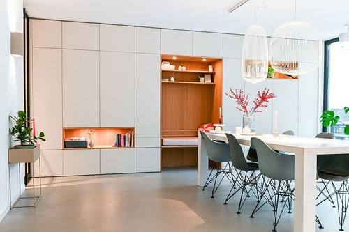 Een Multifunctionele Kastenwand met Slim Design