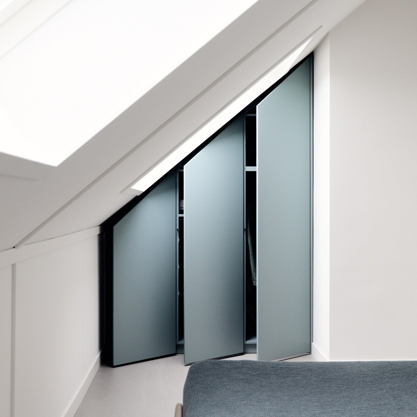 Strakke Zolderkast in Stijlvol Fjordgroen