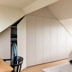 Praktische Inbouwkast met Slimme Indeling op de Zolder